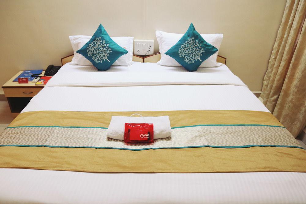 Oyo 946 Royce Studio Apartments Pune Exterior photo